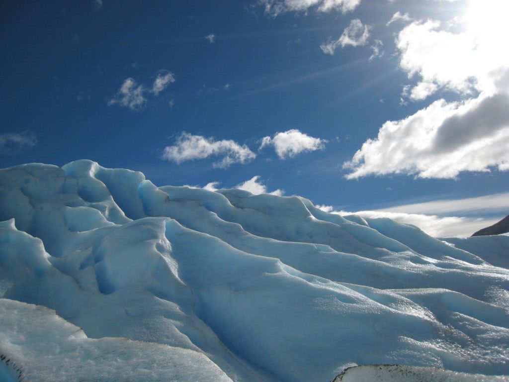 Prova le tue abilità e grandi emozioni con il trekking sul ghiacciaio Perito Moreno 
Patagonia Argentina